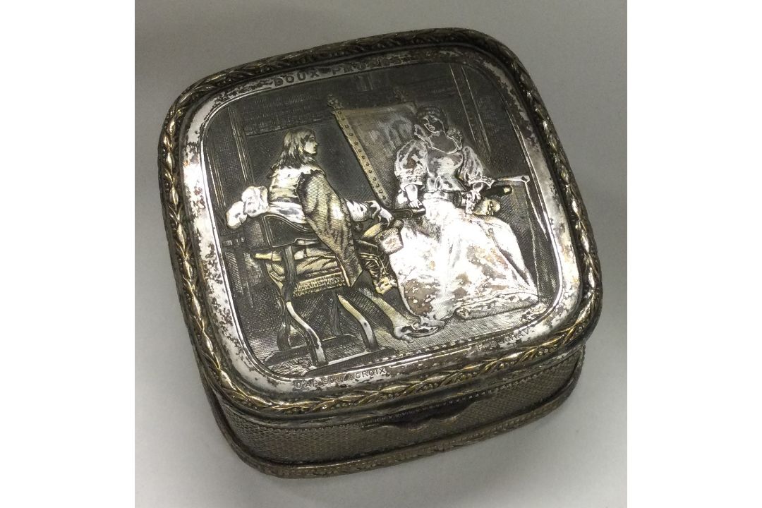 A French silver plated snuff box engraved with scenes. Circa 1800. - Image 2 of 2