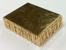 BRIAN ASQUITH: A good silver gilt snuff box with bark finish to sides.