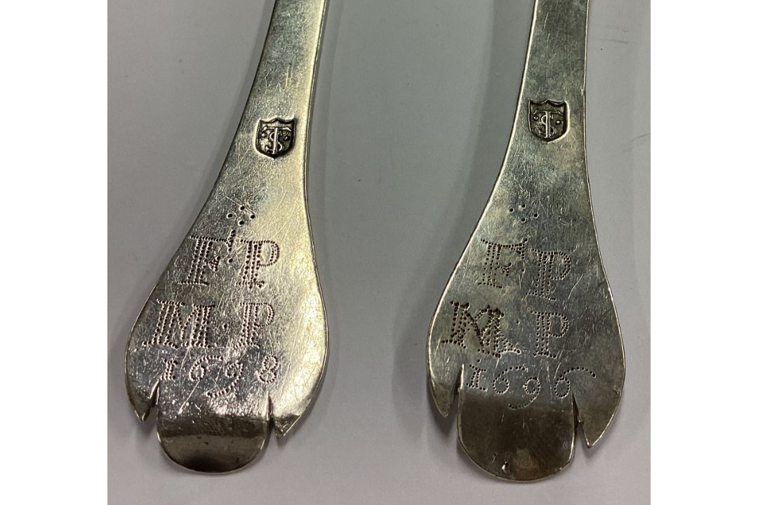 EXETER: An oversized pair of 17th Century silver trefid spoons. - Image 3 of 4