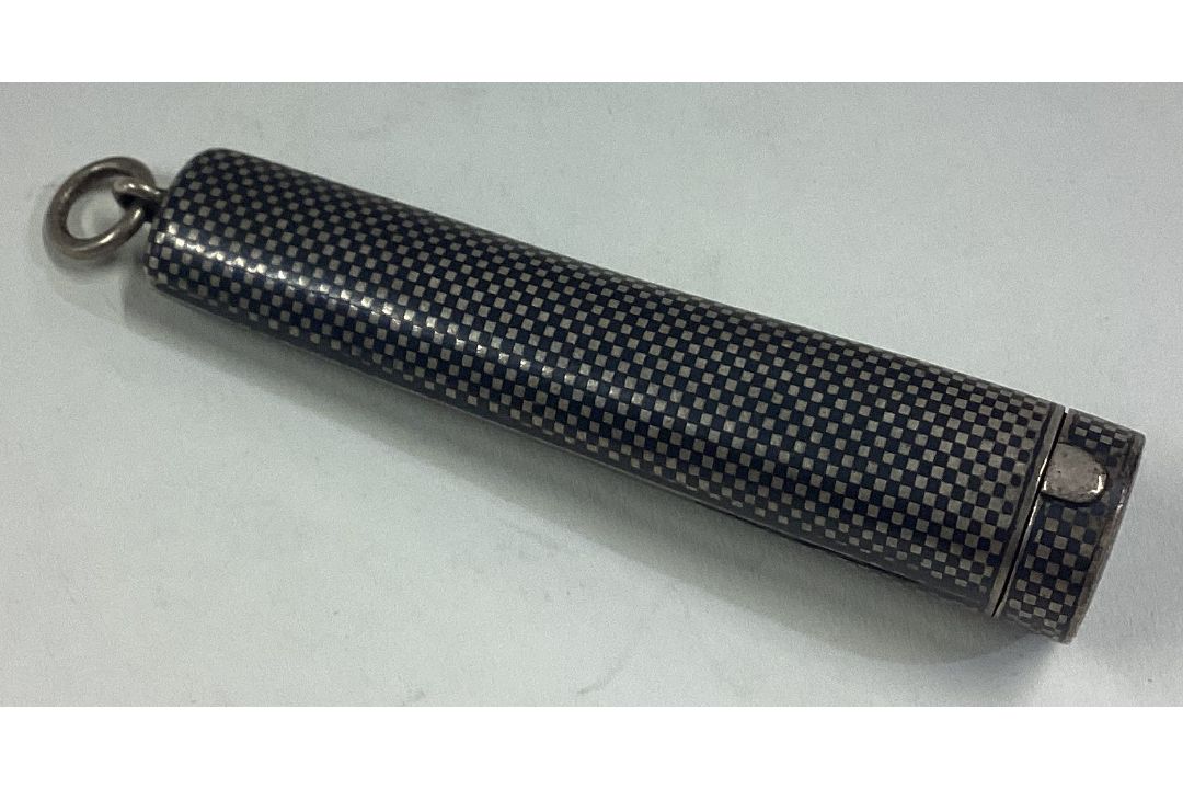 An unusual silver and Niello cheroot case with hinged cover. - Image 1 of 2