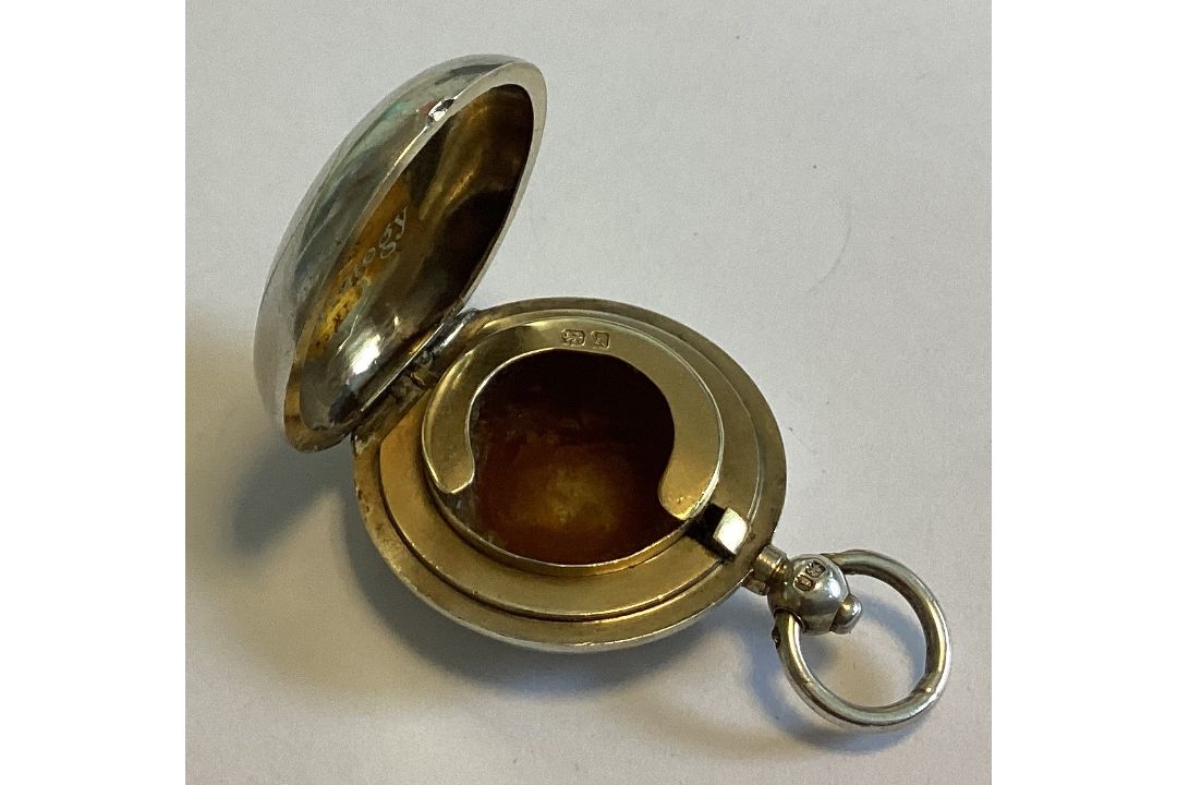A small silver mounted sovereign case (interior removed). - Image 1 of 2