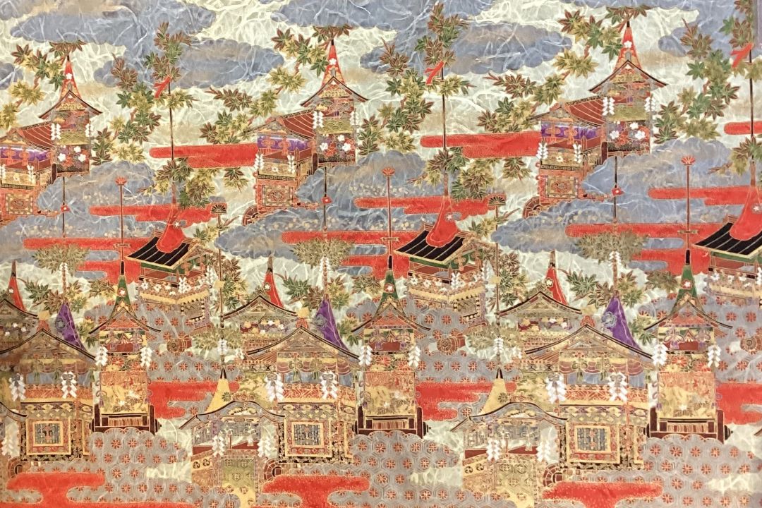 A brightly coloured and gilded Japanese painting on Washi. - Image 1 of 3