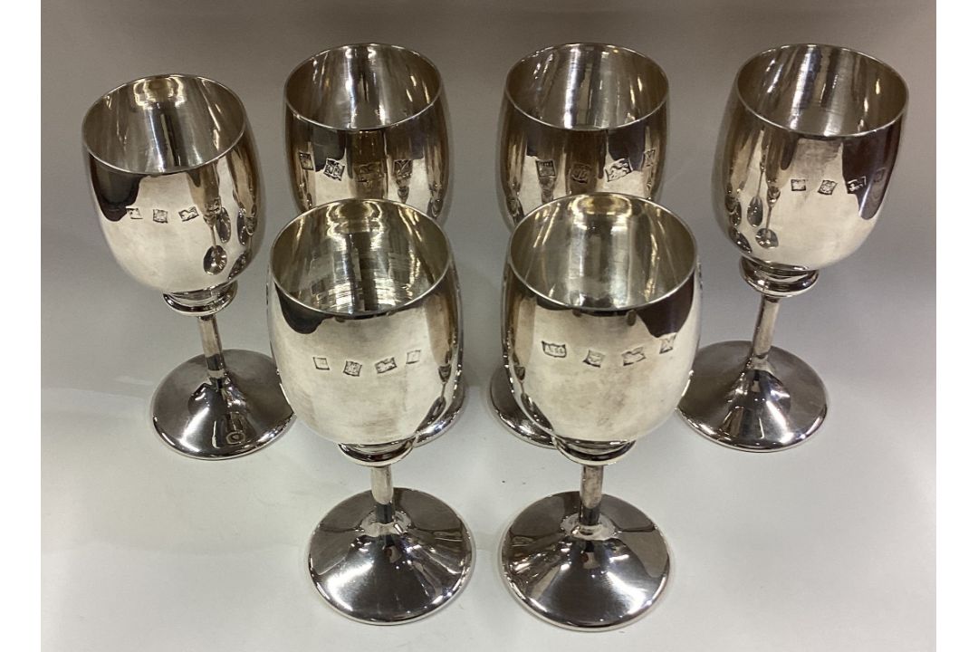 A set of six silver goblets. - Image 4 of 6