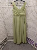 Christina Wu Designer Dress BM40 In Size 18 Kiwi