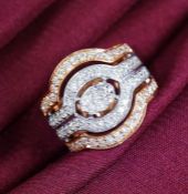 18 K / 750 Yellow Gold Designer Diamond Ring