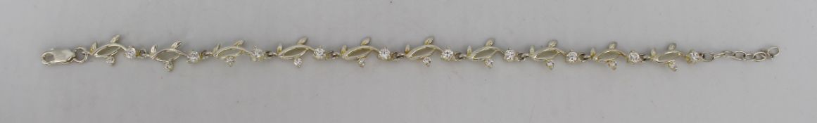 Decorative Silver Gemstone Set Bracelet