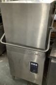 Commenda Passthrough Dishwasher