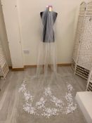 Richard Designs Veil