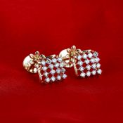 14 K / 585 Yellow Gold Diamond Earring Studs