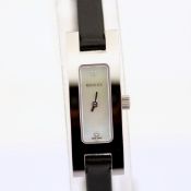 Gucci / 3900L / Mother of Pearl & Diamond Dial - (Unworn) Leather / Ladies