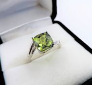 Green Peridot Solitaire Ring Sterling Silver 2.9 carats New with Gift Pouch