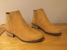 Dolcis “Wendy” Low Heel Ankle Boots, Size 6, Tan - New RRP £45.99