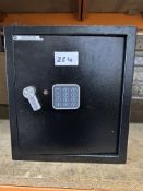 Yale Safe. RRP £90 - Grade U