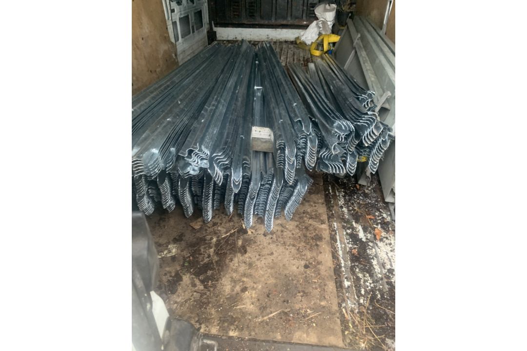 Steel Palisade-330m. Long = 120 Panels - Image 2 of 4