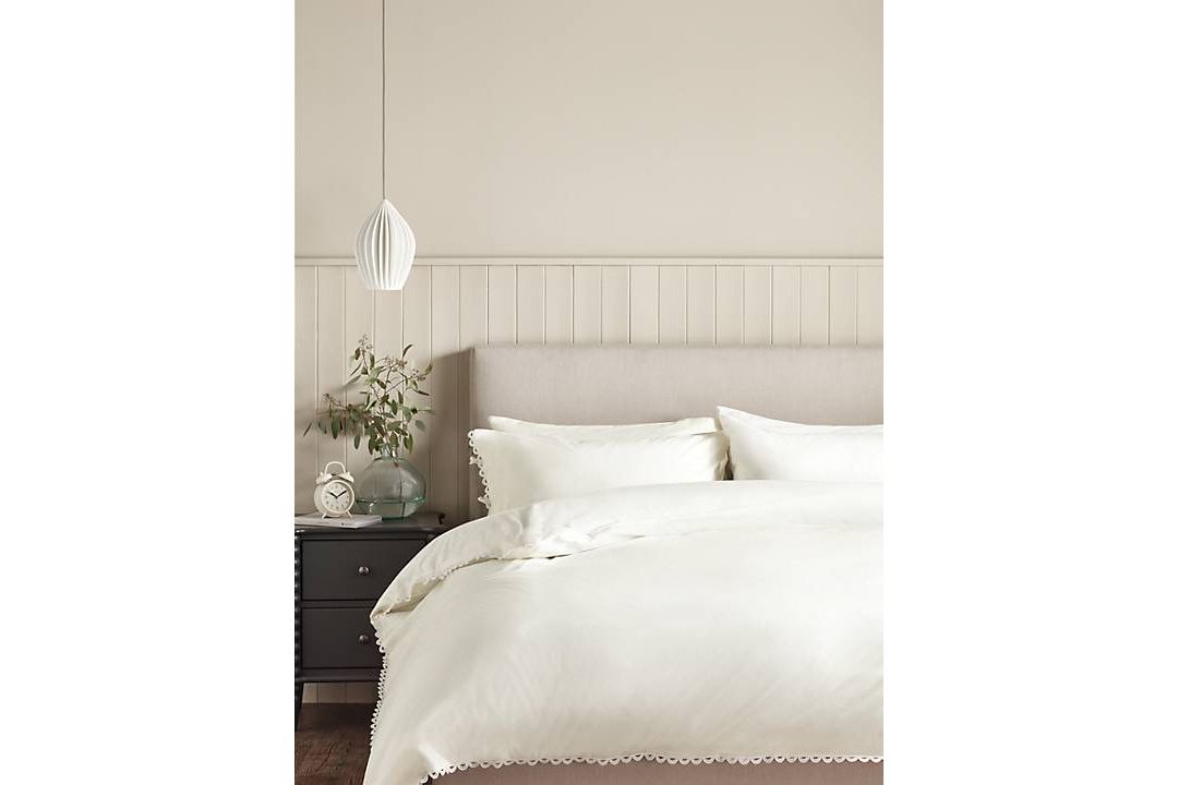 Pallet of Raw Customer Returns - Category - HOMEFURNISHINGS - P100182104 - Image 9 of 56