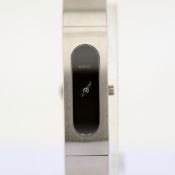 Gucci / 2400S - (Unworn) Lady's Steel Wrist Watch