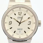 Oris / BC3 Day/Date - Gentlemen's Steel Wristwatch
