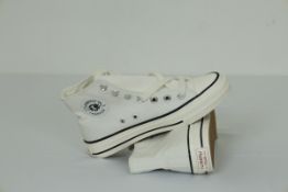 Job Lot Huanqiu Canvas High Top Unisex Trainers