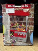 Global Gizmos Candy Grabber. RRP £30 - Grade U