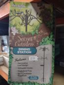 Peckish Dining Station Bird Table. RRP £30 - Grade U