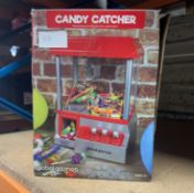 Global Gizmos Candy Grabber. RRP £30 - Grade U