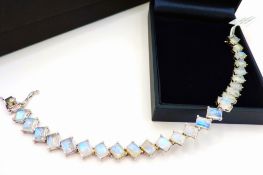 Sterling Silver 25CT Natural Moonstone Bracelet New with Gift Box