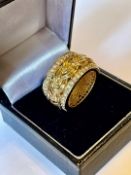 14ct Yellow Gold & Diamond Rope Pattern Ring With Valuation