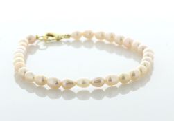 7.5 inch Freshwater Cultured 4.5 - 5.0mm Pearl Bracelet With Brass Clasp