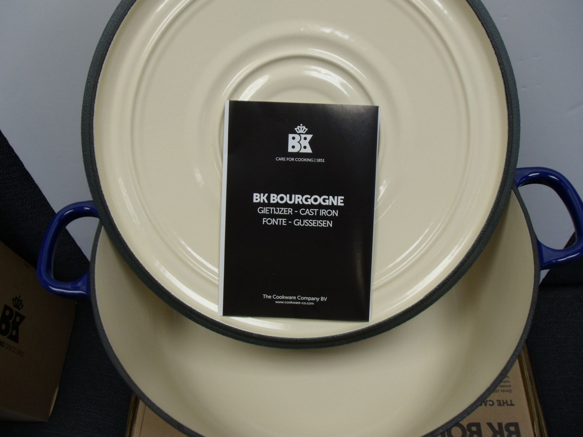 5 Pcs In Lot - Brand New BKK Cast Iron 28cm Oven Cookware Royal Blue, RRP £79.99 Each - Image 2 of 5