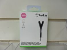 100 Pcs Belkin Headphone Splitters