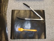 50 Pcs Brand New BBQ Grill Mat Set With 5 x Non Stick Grill Mats - Spatula and Tongs