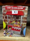 Global Gizmos Candy Grabber Machine. RRP £40 - Grade U