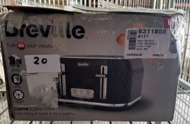Breville Curve Collection 4 Slice Toaster. RRP £40 - Grade U