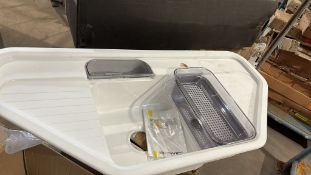 Ex-Display Boxed Bowie Designer Shape Sink in Matt White RRP £235