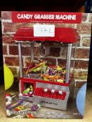 Global Gizmos Candy Grabber Machine. RRP £30 - Grade U