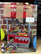 Global Gizmos Candy Grabber Machine. RRP £30 - Grade U