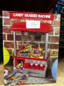 Global Gizmos Candy Grabber Machine. RRP £30 - Grade U