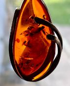 Vintage Silver Large Cherry Honey Teardrop Amber Pendant With Chain & Valuation