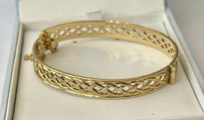 Beautiful Vintage Irish Design Celtic Weaved Bangle