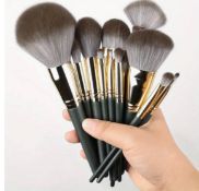 14-Piece Hypoallergenic Professional Makeup Brush Set with Travel Bag