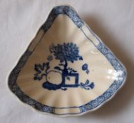 Masons Patent Ironstone Curved Triangular Dish Jardiniere Pattern 13cm Circa 1910