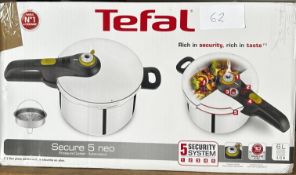 Tefal Secure 5 Neo Pressure Cooker. RRP £60 - Grade U