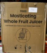 Fridja F1900 Juicer. RRP £70 - Grade U