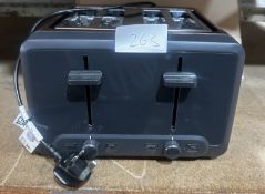 4 Slice Toaster. RRP £40 - Grade U