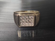 A 9ct Gold and Diamond Gents Ring – 8.28g - Size U.5