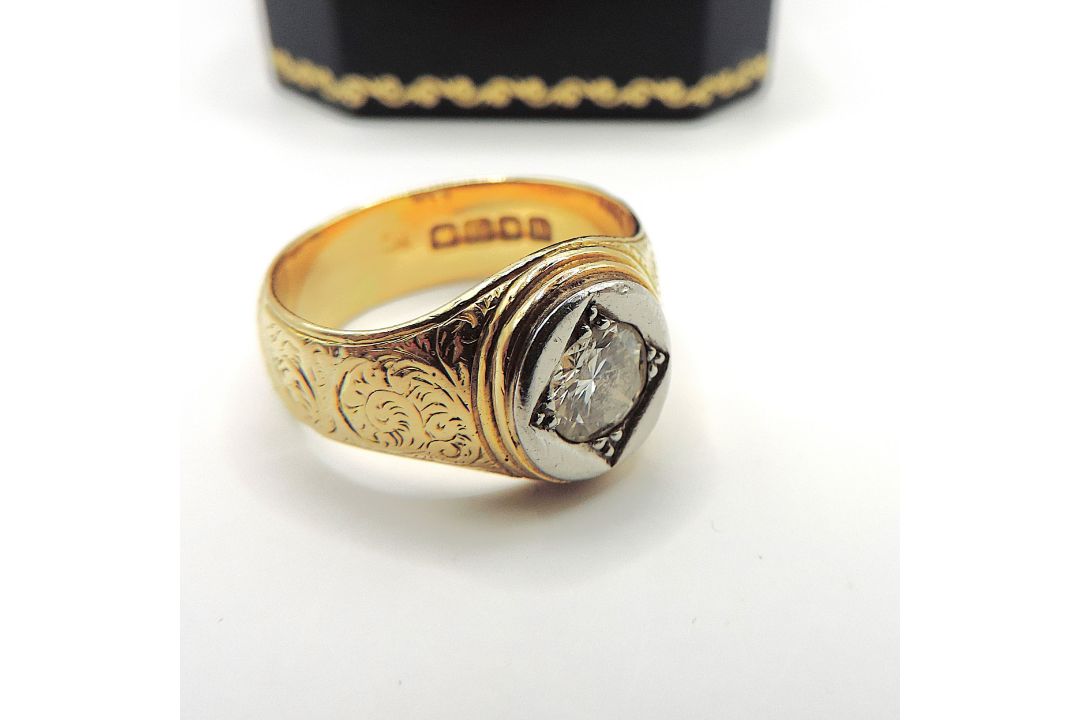 Edwardian 18K Gold Old Mine Cut 1.25 Carat Diamond Ring London Hallmark 1903 - Image 6 of 9