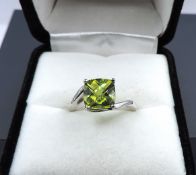 Sterling Silver 3 Carat Peridot Ring New With Gift Pouch