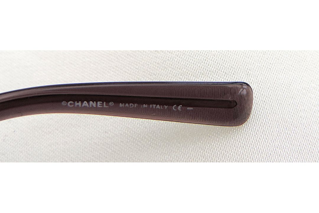 Vintage Chanel Ladies Sunglasses c.124/8G Original Case - Image 10 of 13