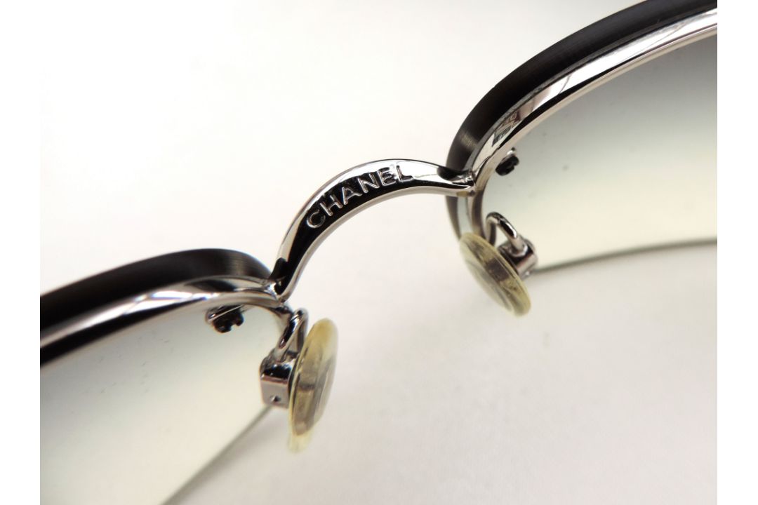 Vintage Chanel Ladies Sunglasses c.124/8G Original Case - Image 6 of 13