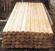 175 Lengths (5 Bundles x 35 Lengths) Wood 'D' Moulding. 2.4m Long x 15mm Wide x 9mm Deep